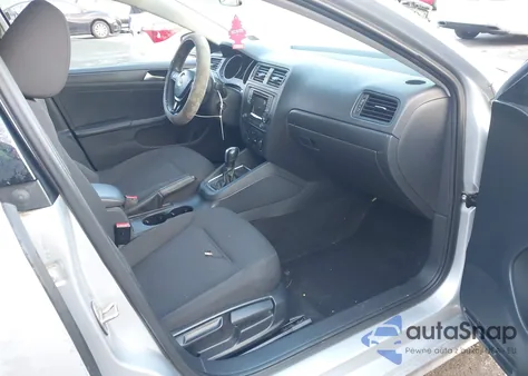 2016 Volkswagen Jetta 1.4T S z USA, uszkodzony, nr VIN 3VW267AJ3GM211432